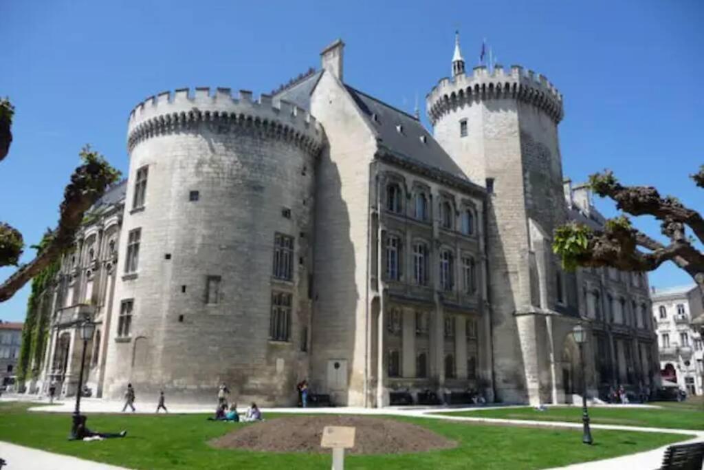 L'Escapade Proche Gare Apartamento Angoulême Exterior foto